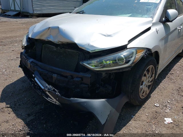 Hyundai ELANTRA SE 2017 5NPD74LF1HH211680 Image 6