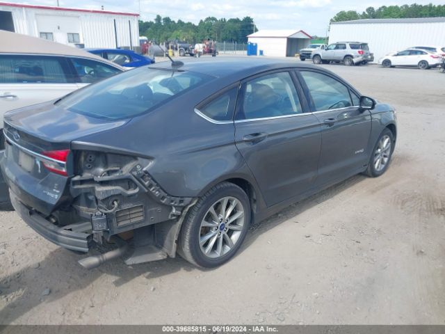 3FA6P0LU0HR300692 Ford Fusion Hybrid Se