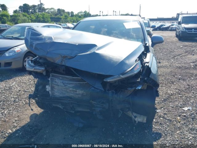 5NMS2CAD7LH154652 Hyundai Santa Fe Se
