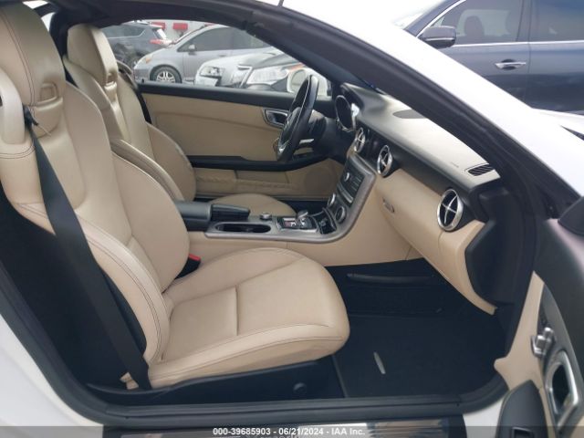 WDDPK3JA1JF155520 Mercedes-Benz Slc 300