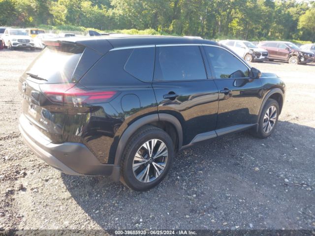 5N1AT3BB9MC795092 Nissan Rogue Sv Intelligent Awd