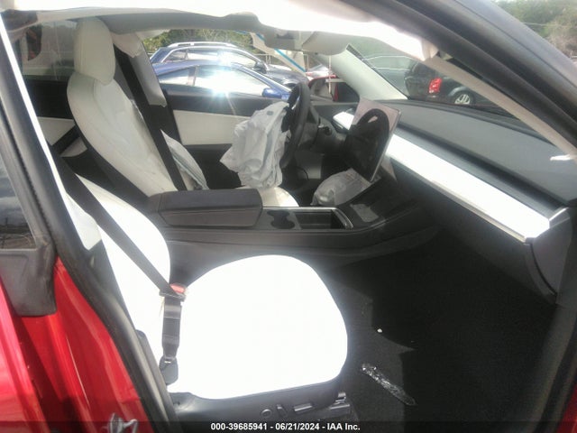 2021 TESLA MODEL Y 5YJYGDEE8MF151783 Photo 4