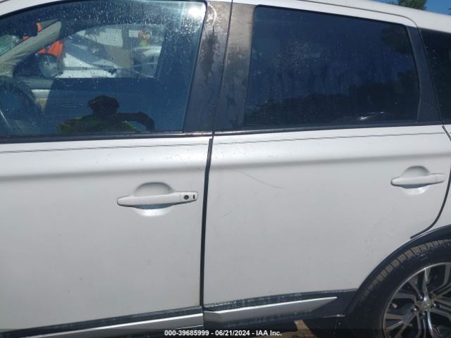 JA4AD3A31JZ033566 Mitsubishi Outlander Se