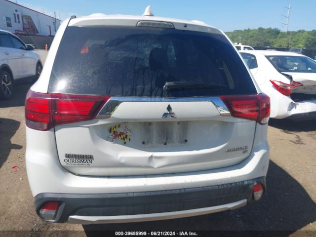 JA4AD3A31JZ033566 Mitsubishi Outlander Se