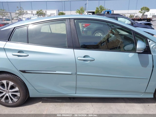 Toyota PRIUS XLE 2019 JTDL9RFU8K3000802 Image 14