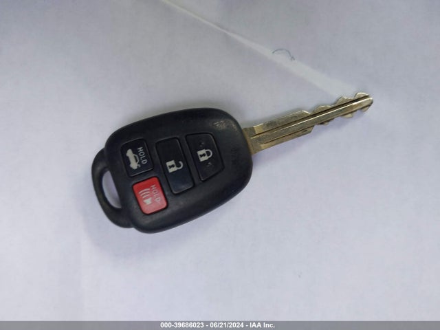 Toyota COROLLA LE 2016 2T1BURHE9GC563663 Image 11