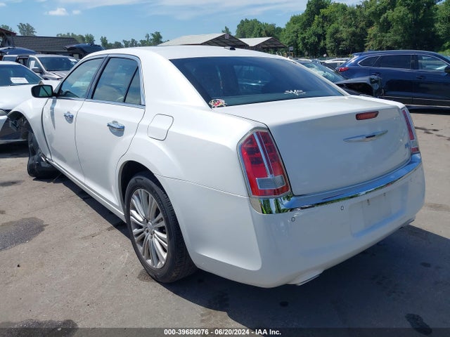 2C3CCAKGXEH203828 Chrysler 300c Awd