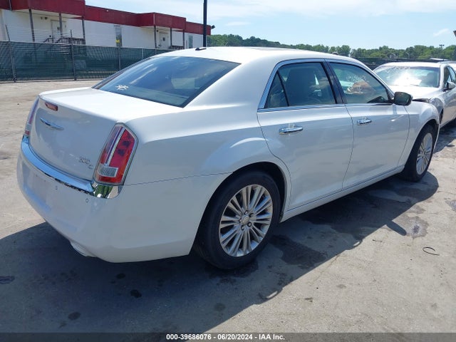 2C3CCAKGXEH203828 Chrysler 300c Awd