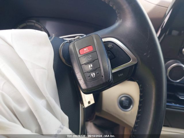 5TDGZRAH1MS537959 Toyota Highlander Xle