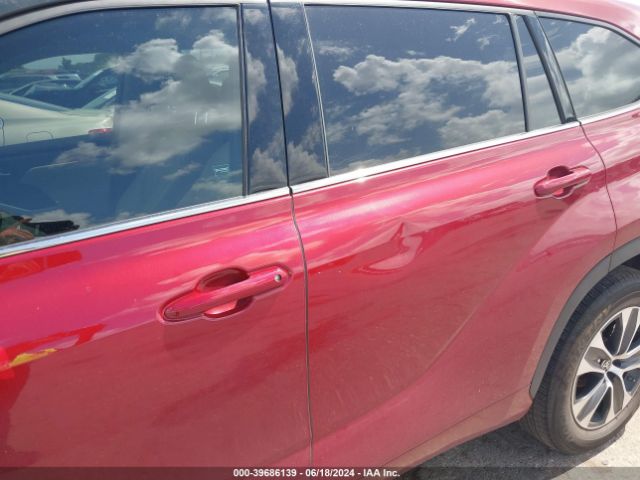 5TDGZRAH1MS537959 Toyota Highlander Xle