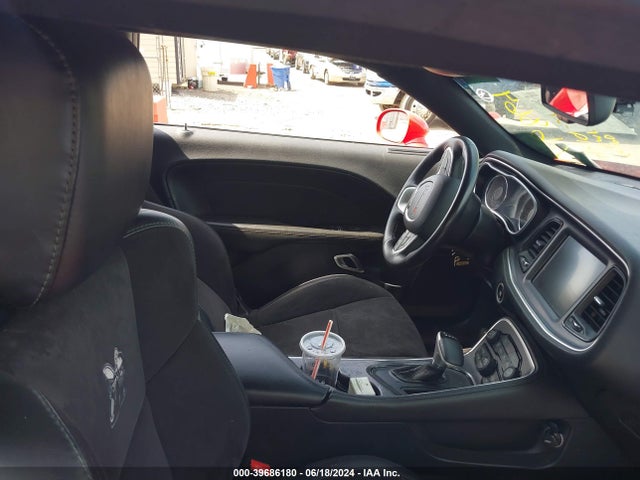 Продажа на аукционе авто 2016 Dodge Challenger 392 Hemi Scat Pack Shaker, vin: 2C3CDZFJ3GH316864, номер лота: 39686180