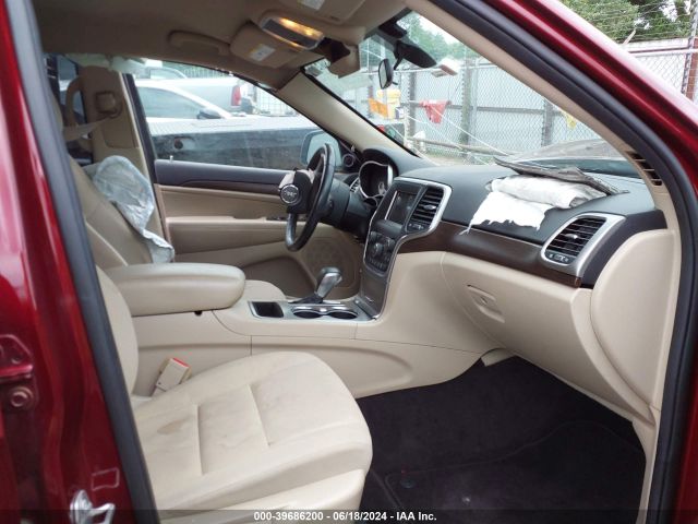 1C4RJFAG1JC308765 Jeep Grand Cherokee Laredo 4x4