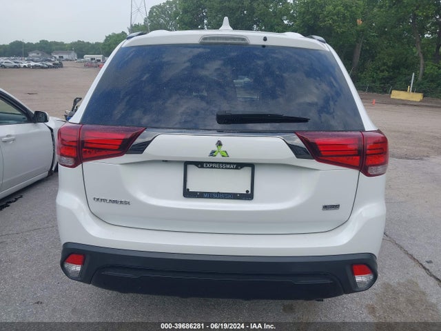 Mitsubishi Outlander Le 2.4 2020 JA4AD3A31LZ017483 Image 16