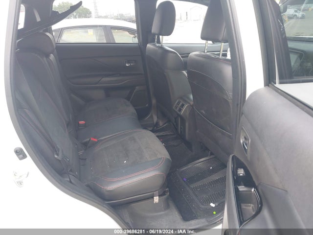 Mitsubishi Outlander Le 2.4 2020 JA4AD3A31LZ017483 Image 8