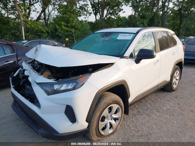 Toyota RAV4 LE 2021 2T3F1RFVXMW168485 Image 2