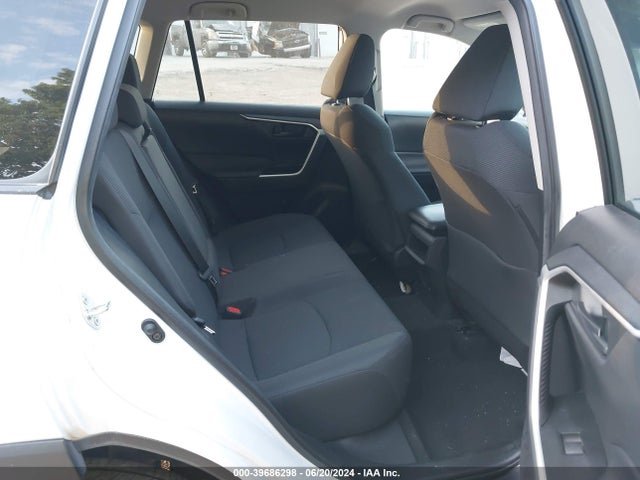 Toyota RAV4 LE 2021 2T3F1RFVXMW168485 Image 8
