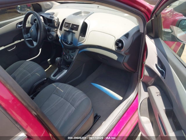 Chevrolet Sonic Lt Auto 2014 1G1JC6SB7E4115152 Image 5