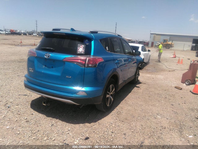 Toyota Rav4 Xle 2016 JTMWFREV2GD089641 Image 4