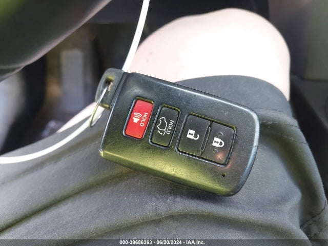 Toyota Rav4 Xle 2016 2T3RFREV1GW410164 Image 11
