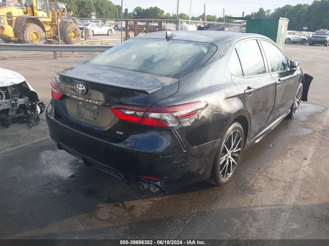 Toyota CAMRY SE 2022 4T1G11AK3NU695250 Image 4