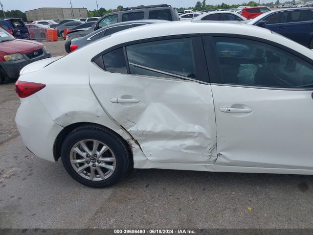 3MZBM1V7XGM243862 Mazda Mazda3 I Touring