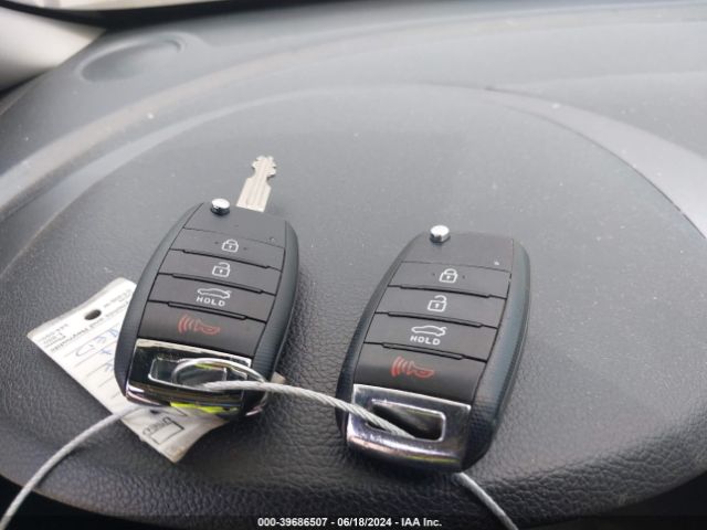3KPFL4A73JE194441 KIA FORTE LX