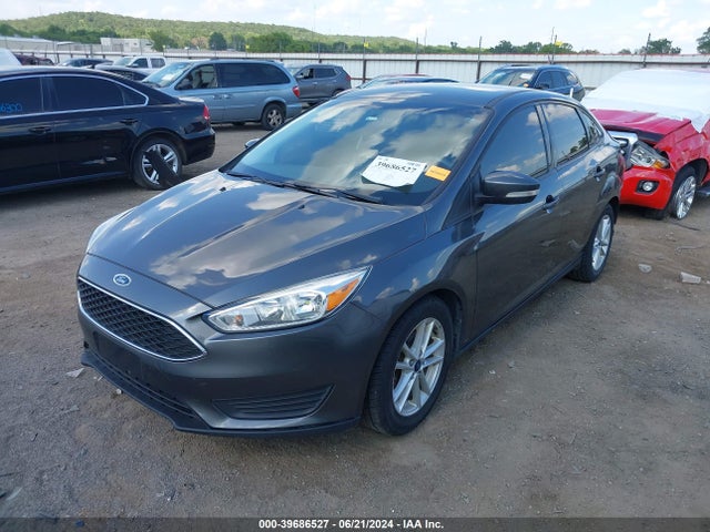 Ford FOCUS SE 2017 1FADP3F21HL342001 Image 2