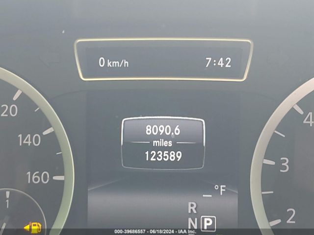 SJKCH5CR6JA047796 Infiniti Qx30 Premium
