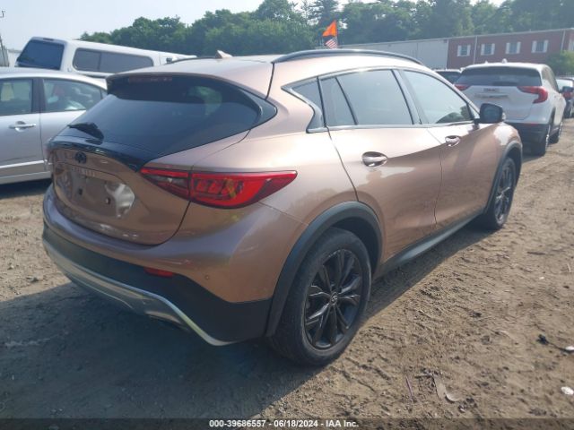 SJKCH5CR6JA047796 Infiniti Qx30 Premium