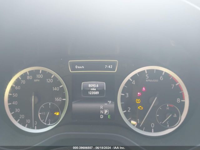 SJKCH5CR6JA047796 Infiniti Qx30 Premium