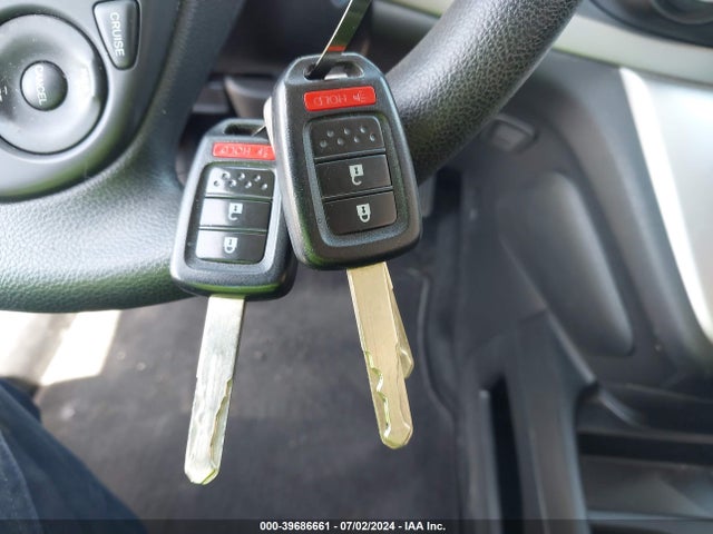 Honda CR-V LX 2014 2HKRM4H37EH681804 Image 11