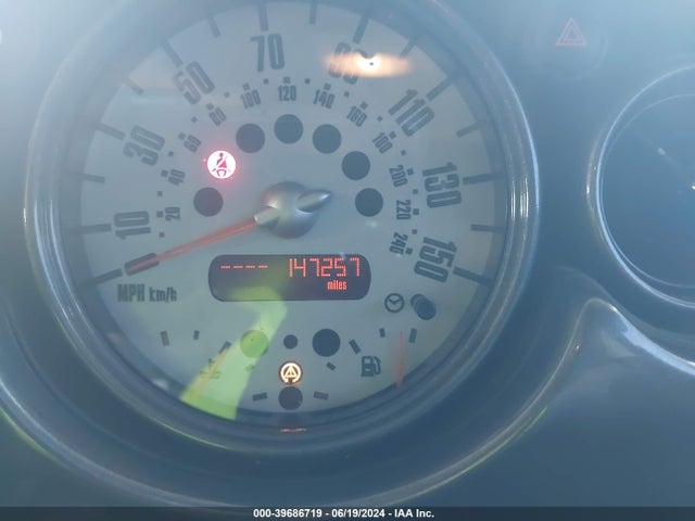 2006 MINI COOPER S WMWRE33566TL24060 Photo 6