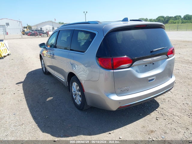 2C4RC1BGXKR560390 Chrysler Pacifica Touring L