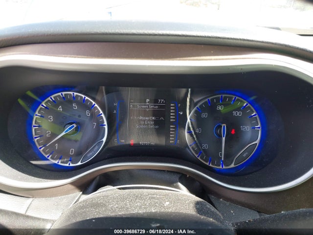 2C4RC1BGXKR560390 Chrysler Pacifica Touring L