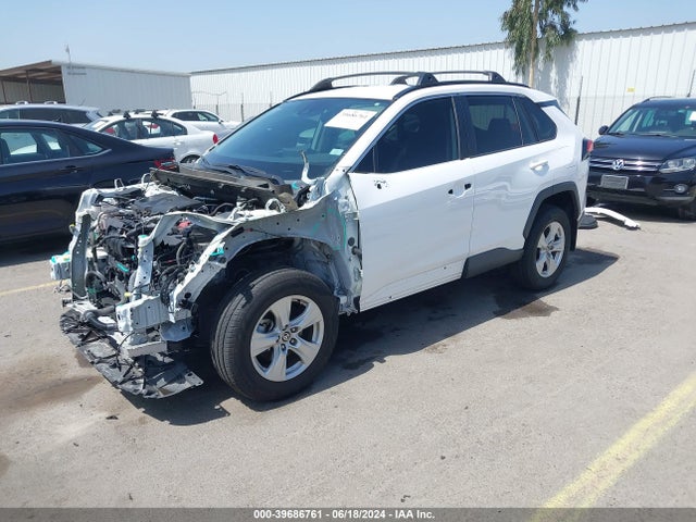 Toyota Rav4 Xle 2021 2T3W1RFV5MC114142 Image 2