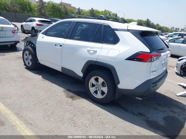 Toyota Rav4 Xle 2021 2T3W1RFV5MC114142 Image 3