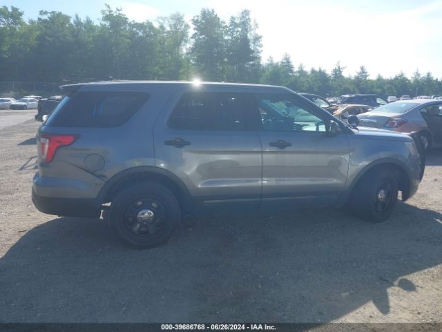 1FM5K8AR3HGB72758 Ford Utility Police Interceptor