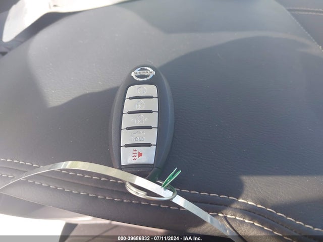 Nissan Maxima 2017 1N4AA6AP1HC363293 Image 11