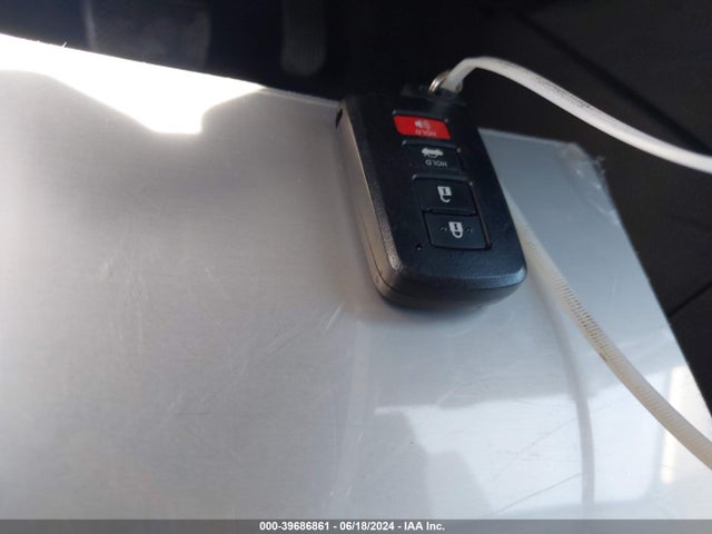 Toyota COROLLA SE 2017 5YFBURHE6HP603344 Image 11