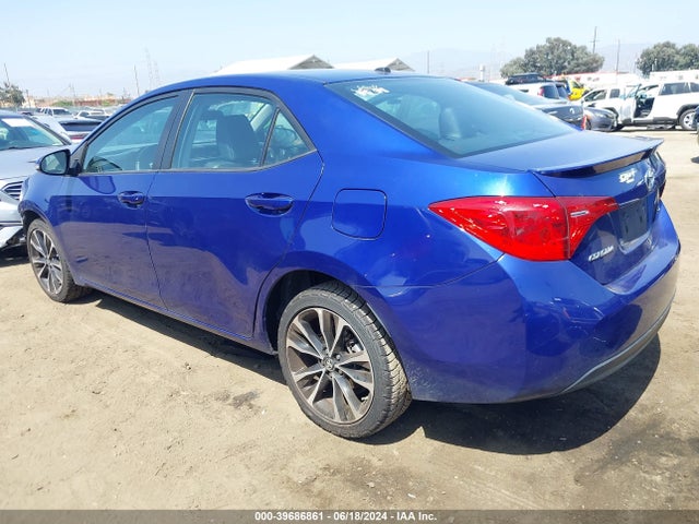 Toyota COROLLA SE 2017 5YFBURHE6HP603344 Image 3