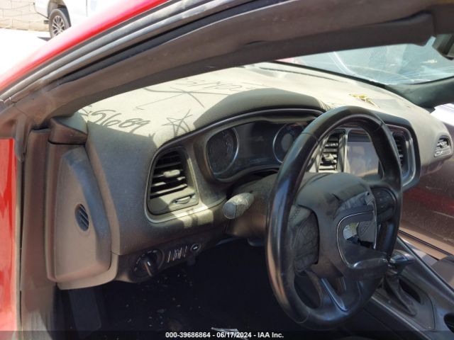 2C3CDZGG4KH759973 Dodge Challenger Sxt Awd