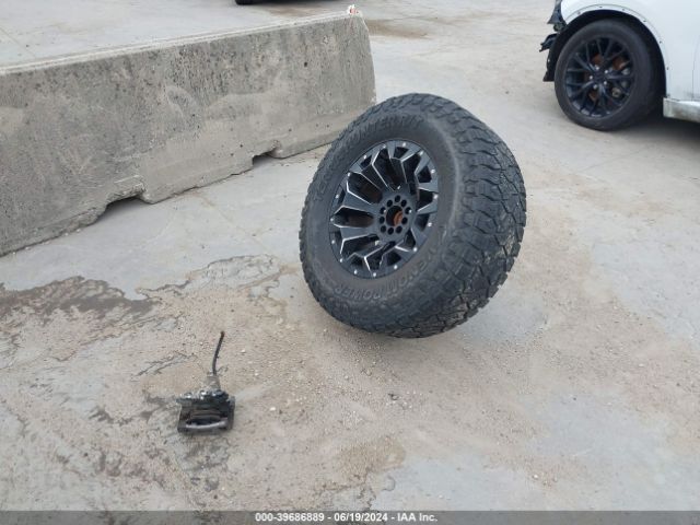 1C4HJWDG5GL196584 Jeep Wrangler Unlimited Sport