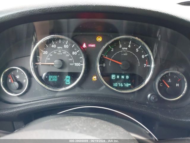 1C4HJWDG5GL196584 Jeep Wrangler Unlimited Sport