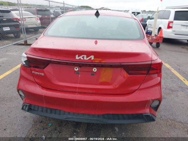 3KPF24AD1NE471974 KIA Forte Lxs