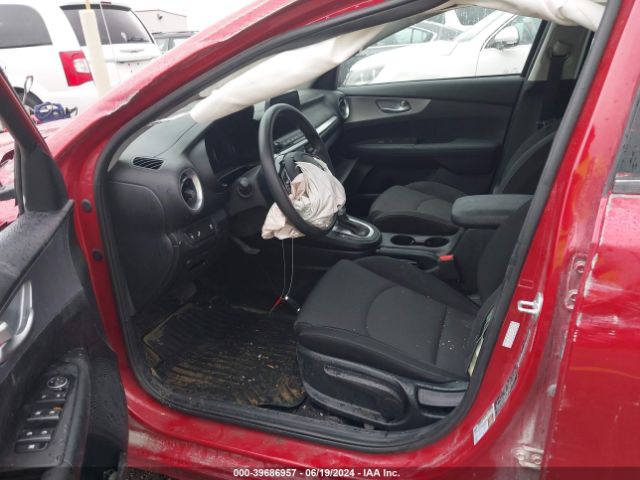 3KPF24AD1NE471974 KIA Forte Lxs