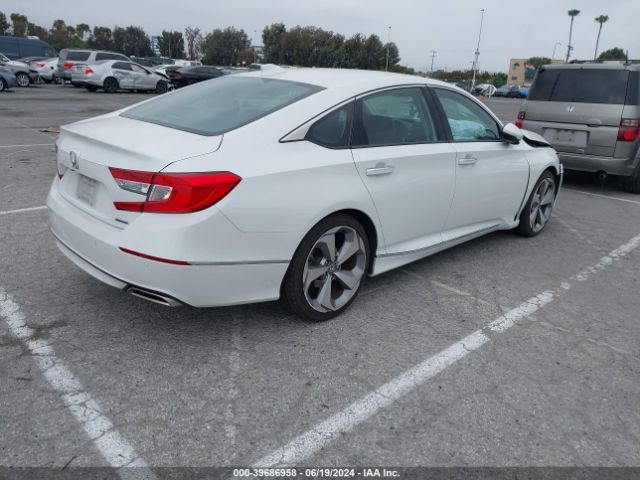 1HGCV1F92JA036926 Honda Accord Touring