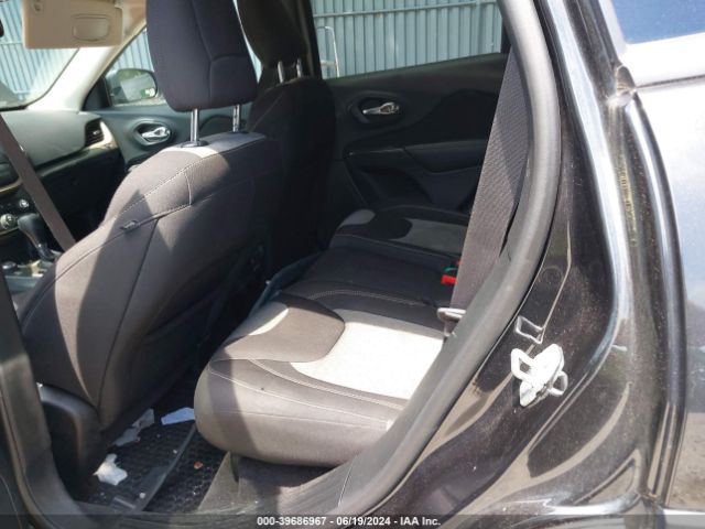 1C4PJMASXGW333378 Jeep Cherokee Altitude