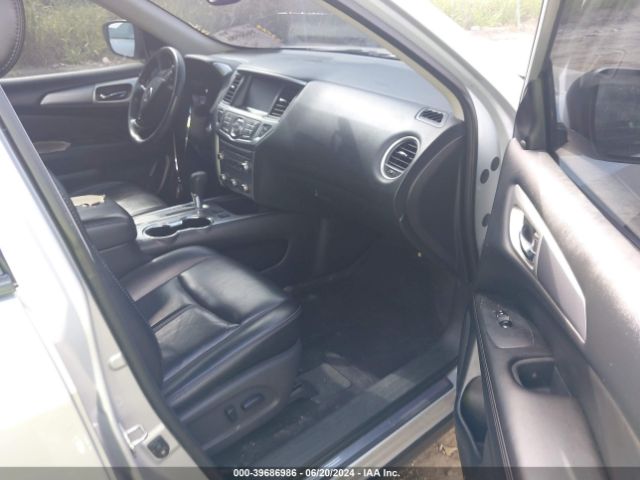 5N1DR2MN3KC600274 Nissan Pathfinder Sl