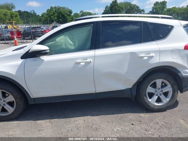 Toyota Rav4 Xle 2014 JTMRFREV1ED053126 Image 14