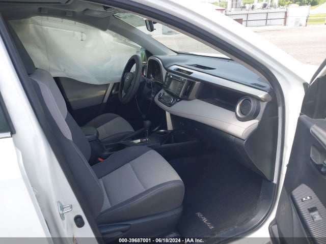 Toyota Rav4 Xle 2014 JTMRFREV1ED053126 Image 5